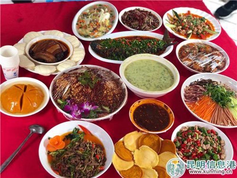 昆明聚餐